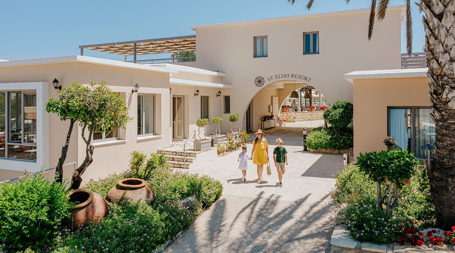Louis St. Elias Resort & Waterpark — frontage