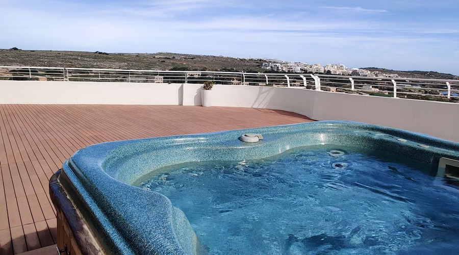 Radisson Blu Resort & Spa, Malta Golden Sands — balcony