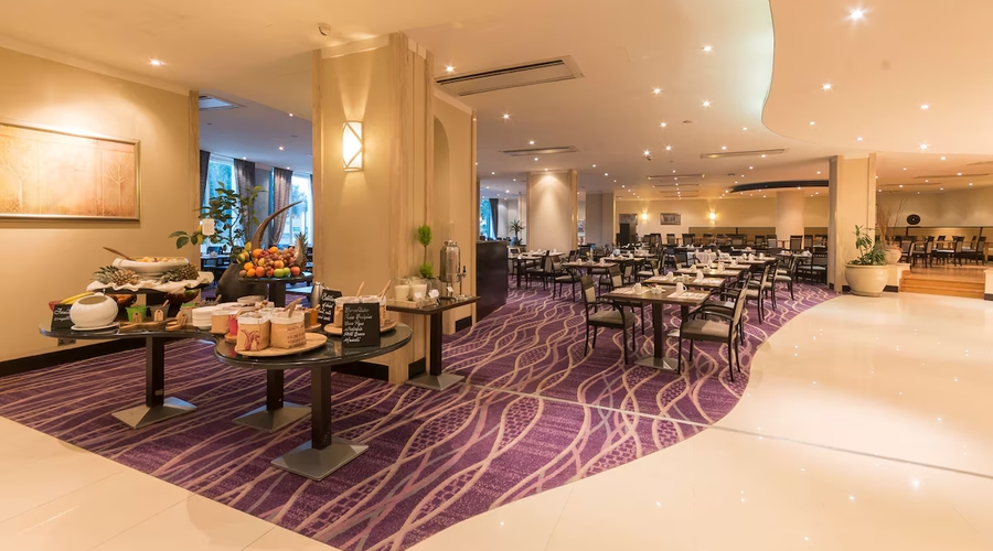 Radisson Blu Resort & Spa, Malta Golden Sands — restaurant