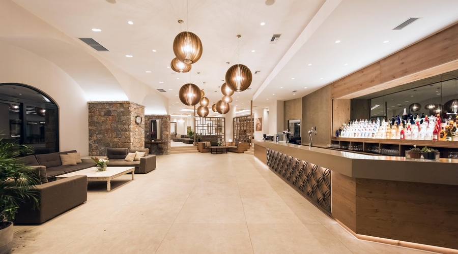 Nana Golden Beach — bar