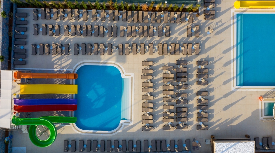 Nana Golden Beach — waterslidesOlder