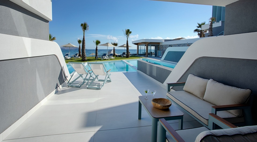 Arina Beach Resort — balcony