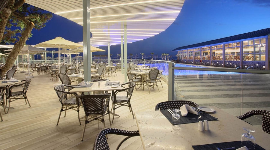 Arina Beach Resort — seatingOutdoor