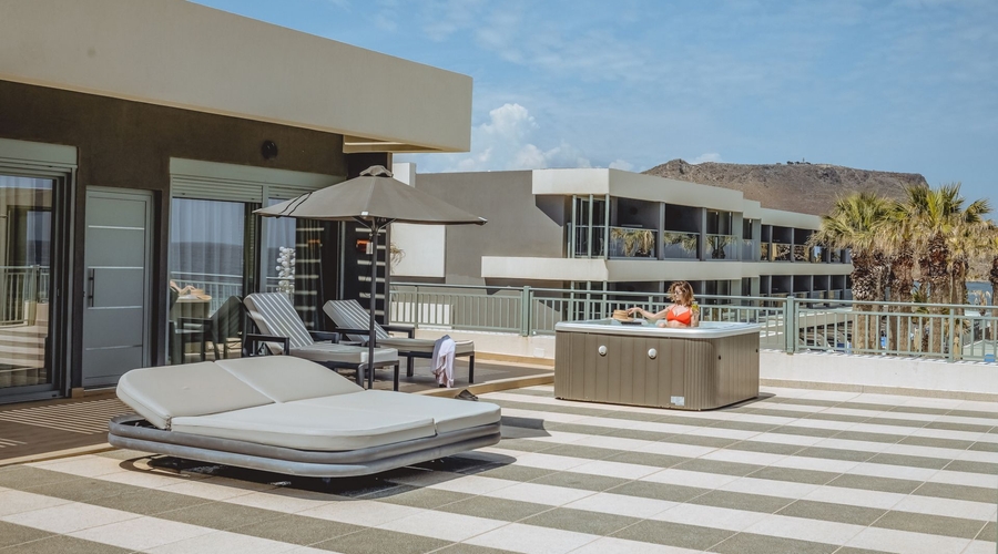 Arina Beach Resort — balcony
