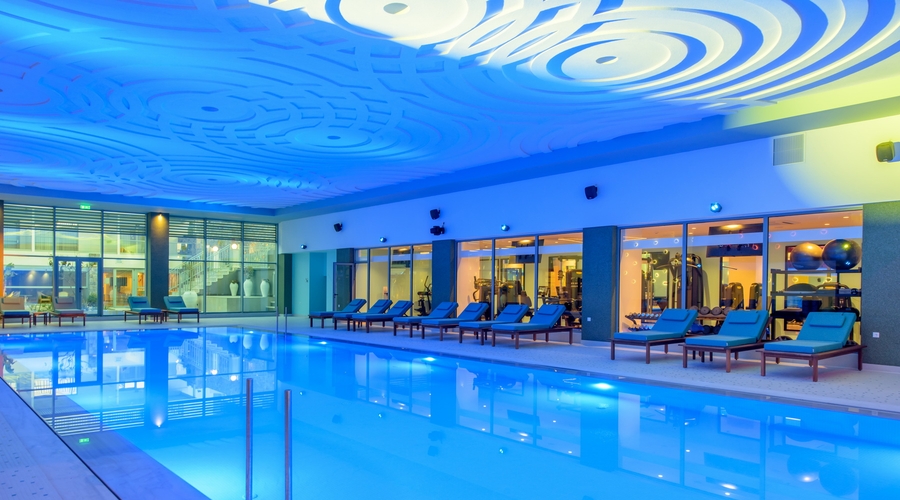 Arina Beach Resort — poolIndoor