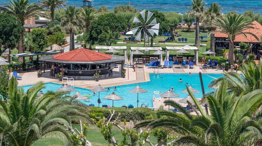 Anissa Beach & Village Hotel — pool