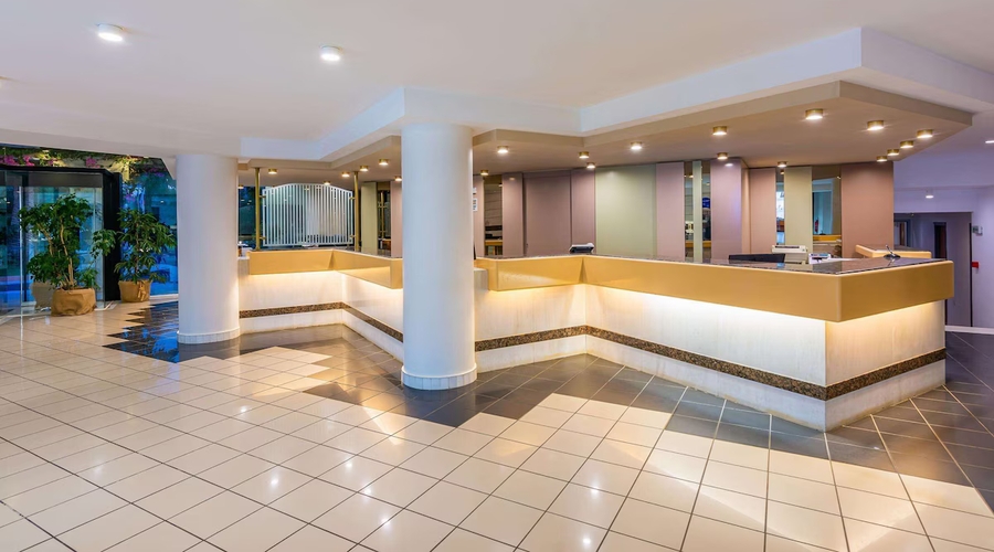 Anissa Beach & Village Hotel — reception