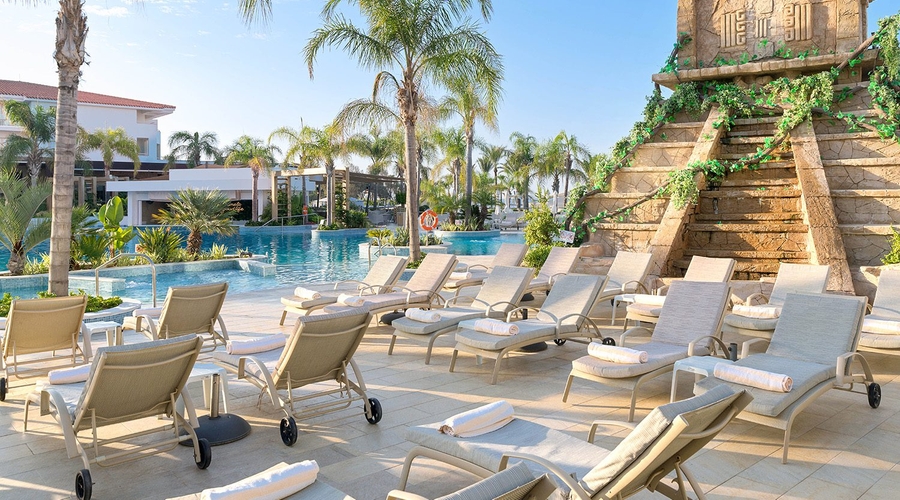 Olympic Lagoon Resorts, Paphos — pool