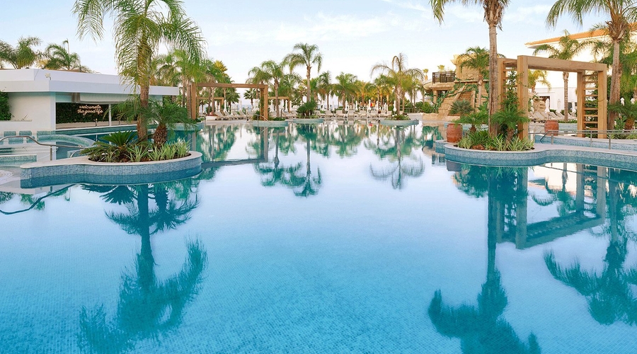 Olympic Lagoon Resorts, Paphos — pool