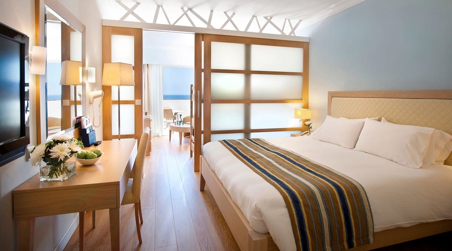 Olympic Lagoon Resorts, Paphos — room