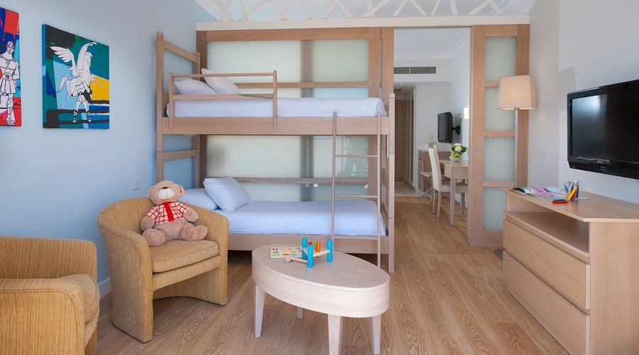 Olympic Lagoon Resorts, Paphos — room
