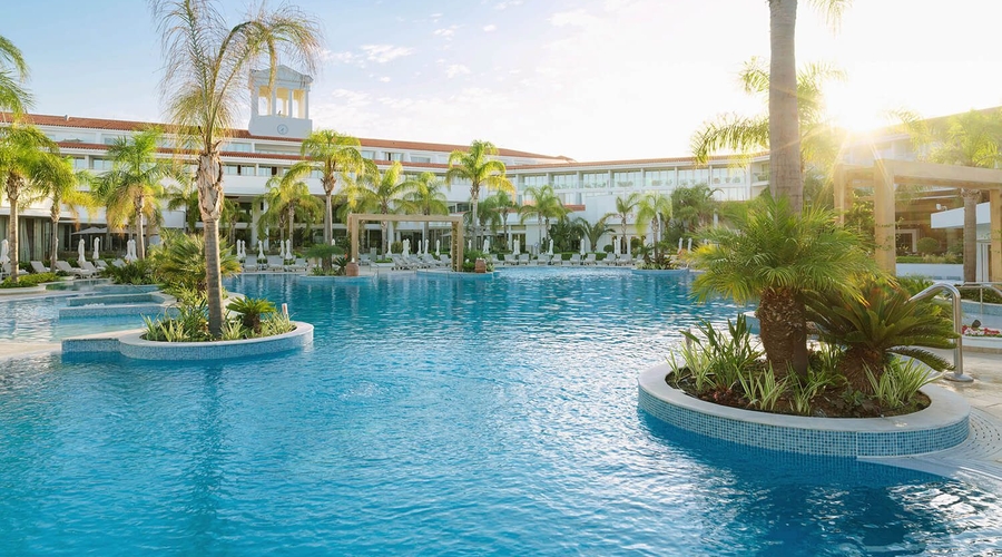 Olympic Lagoon Resorts, Paphos — pool