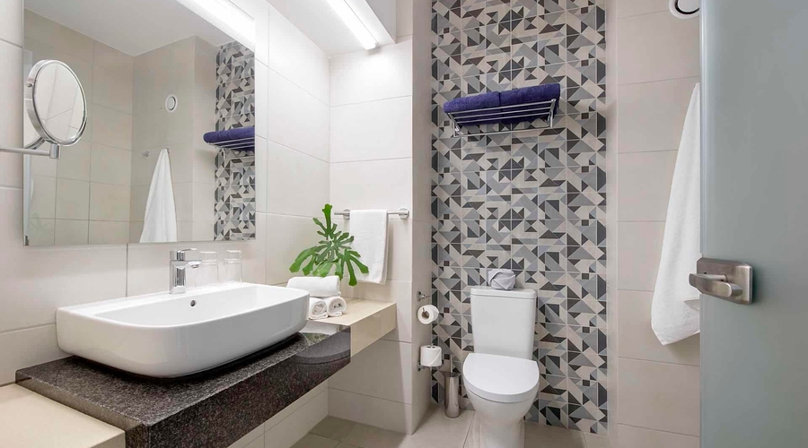 Sofianna Resort & Spa — bathroom