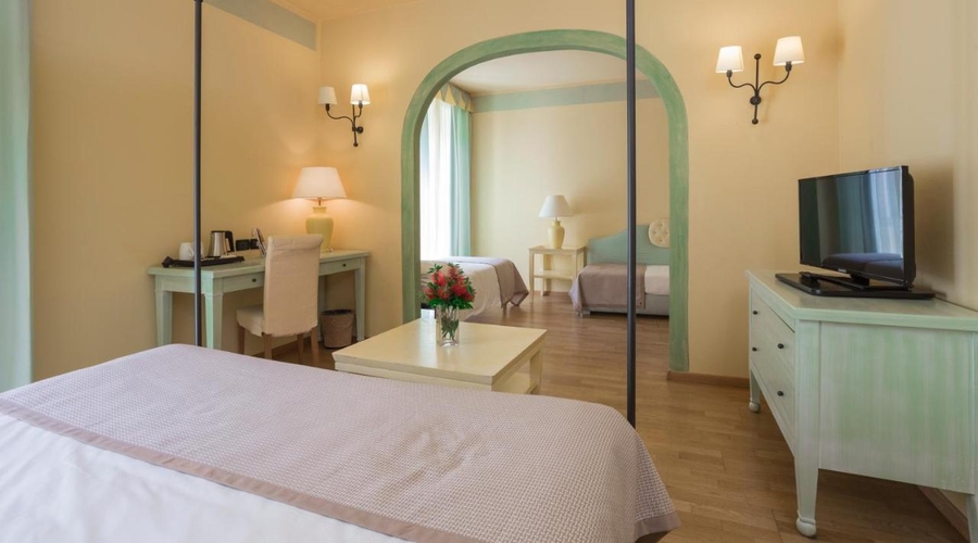 TH Tirrenia Green Park Resort — room