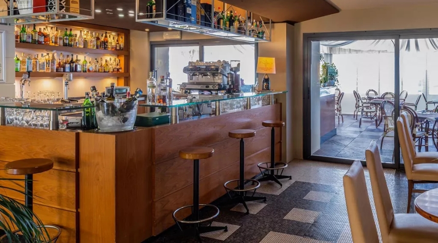 Grand Hotel Continental — bar
