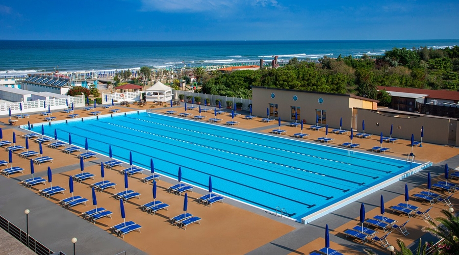 Grand Hotel Continental — pool