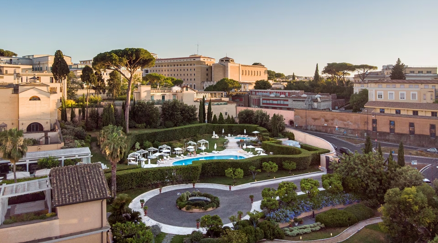 Villa Agrippina Gran Melia — garden
