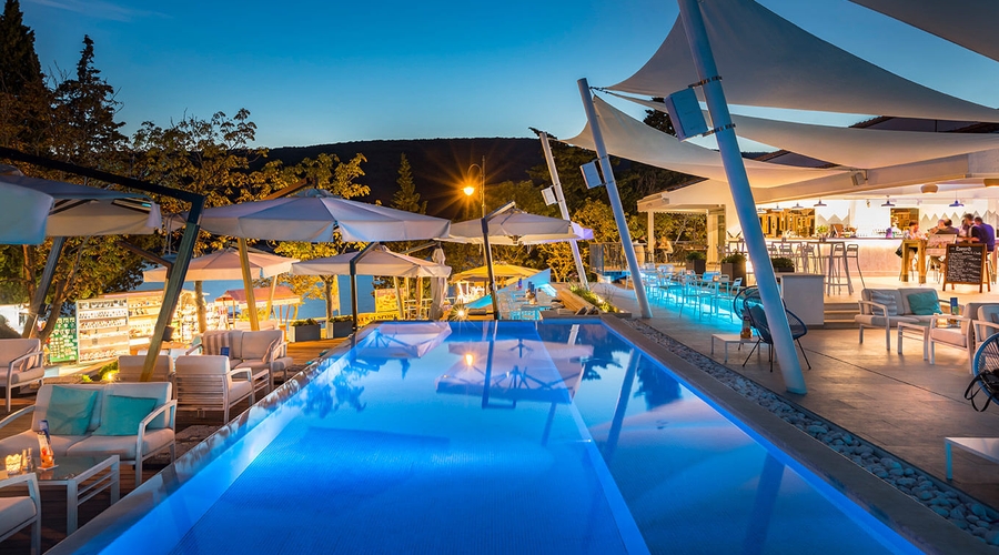 Valamar Bellevue Resort — pool
