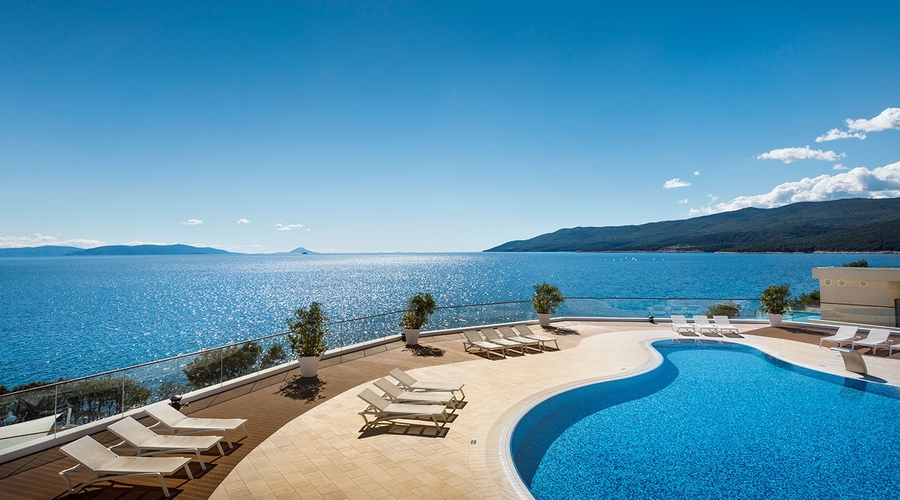 Valamar Bellevue Resort — pool