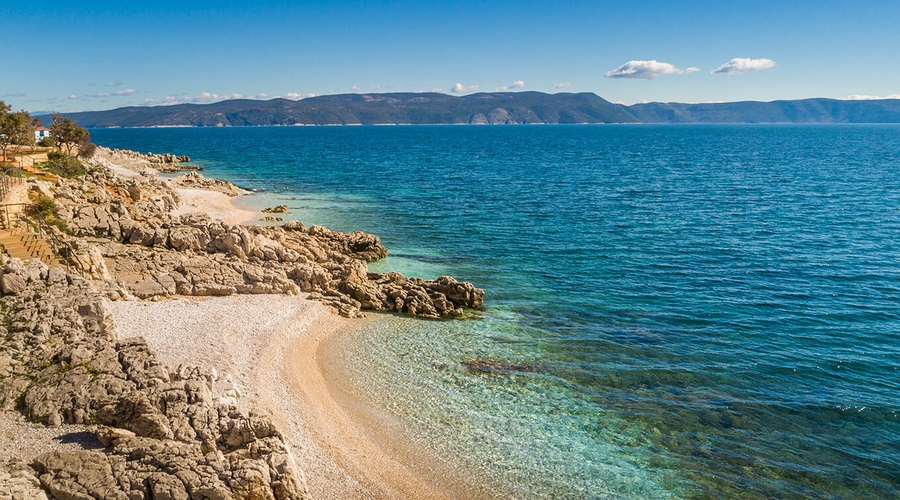 Valamar Bellevue Resort — beach