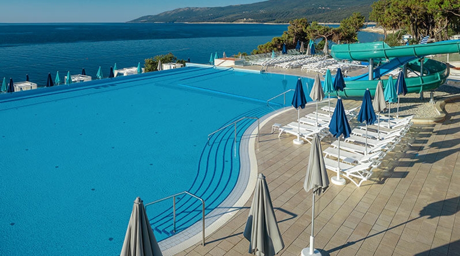 Valamar Bellevue Resort — pool
