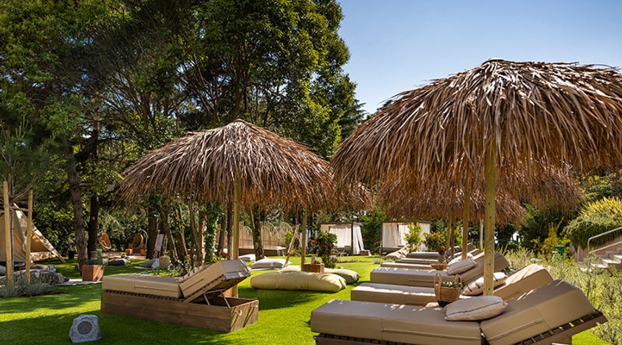Valamar Parentino Hotel — seatingOutdoor
