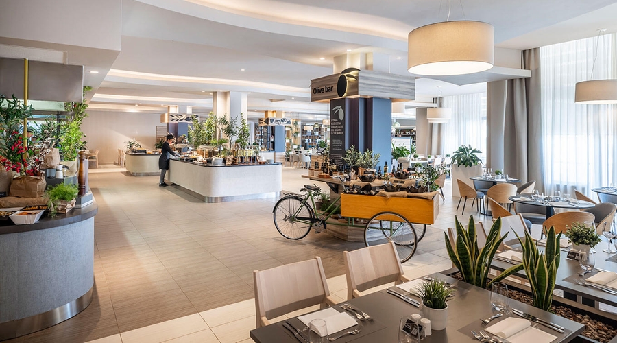 Valamar Parentino Hotel — restaurant