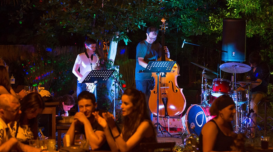 Isabella Island Resort, Valamar Collection — entertainment