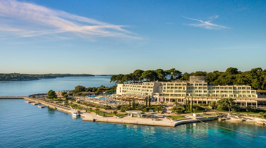 Isabella Island Resort, Valamar Collection — beach