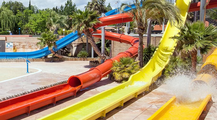 Camping La Sirene — waterslidesOlder