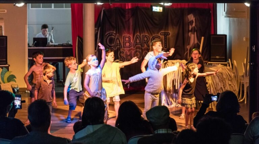 Camping Marvilla Parks - Les Menhirs — entertainment