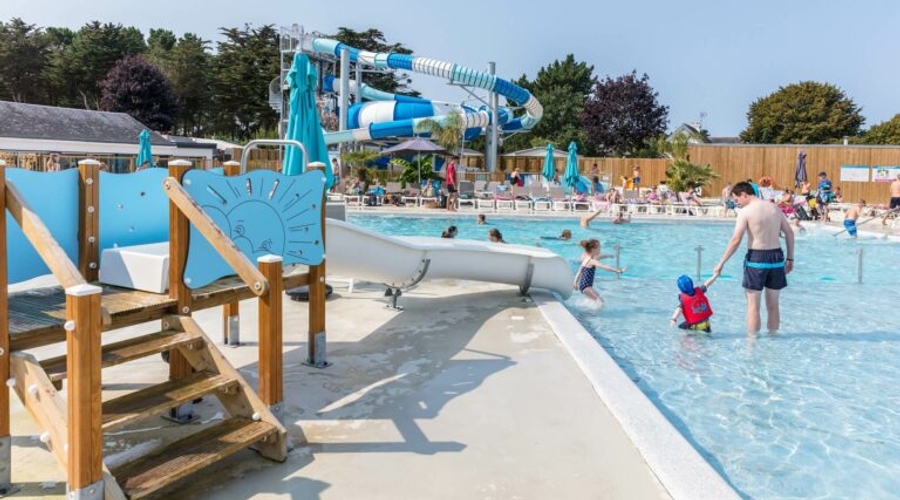 Camping Marvilla Parks - Les Menhirs — pool