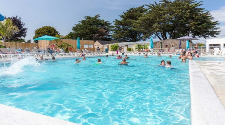 Camping Marvilla Parks - Les Menhirs — pool