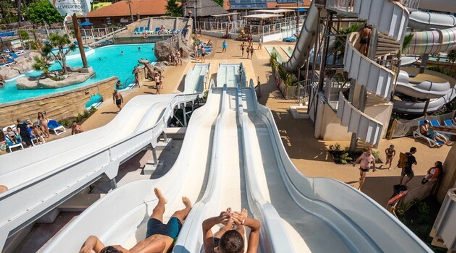 Camping Le Vieux Port — waterslidesOlder