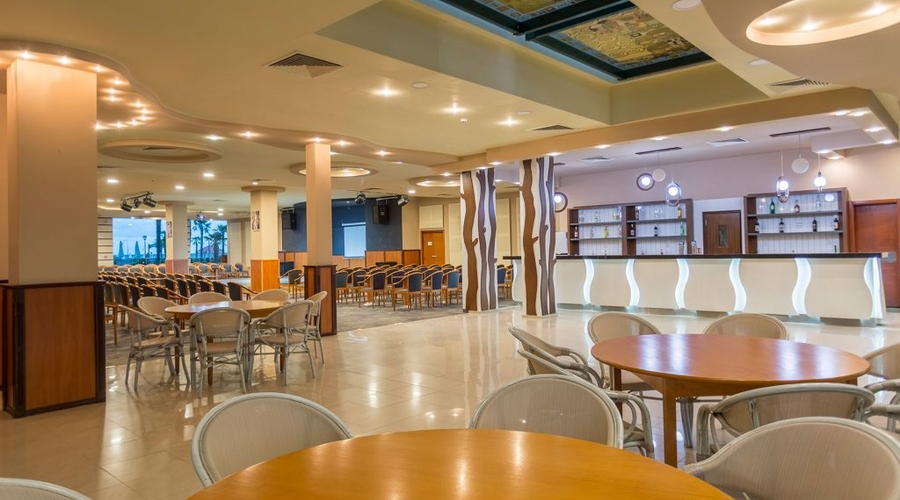 DIT Evrika Beach Club Hotel — lounge