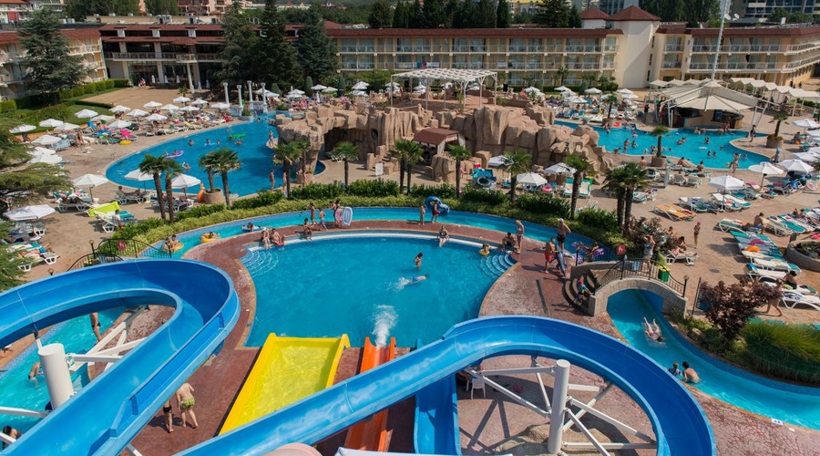 DIT Evrika Beach Club Hotel — waterslidesOlder
