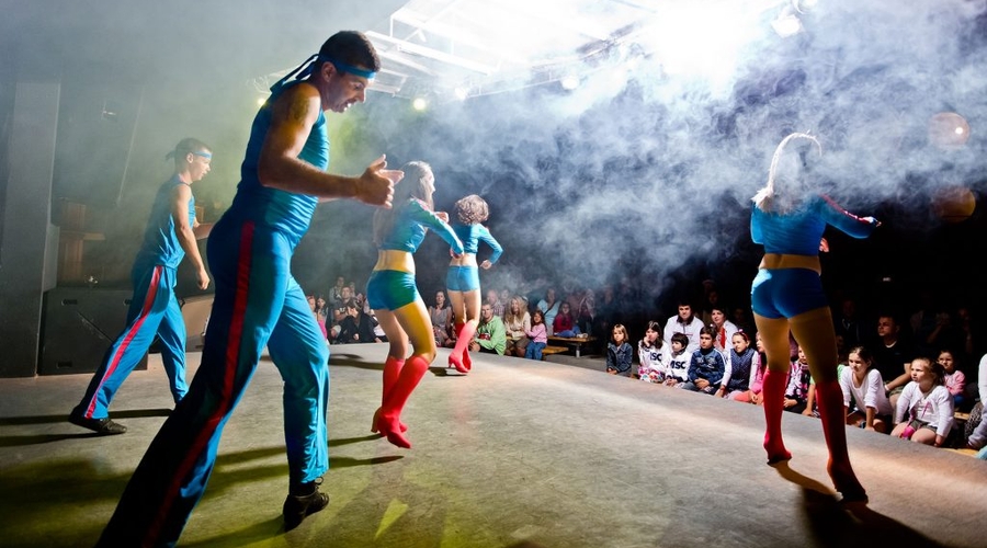 DIT Evrika Beach Club Hotel — entertainment