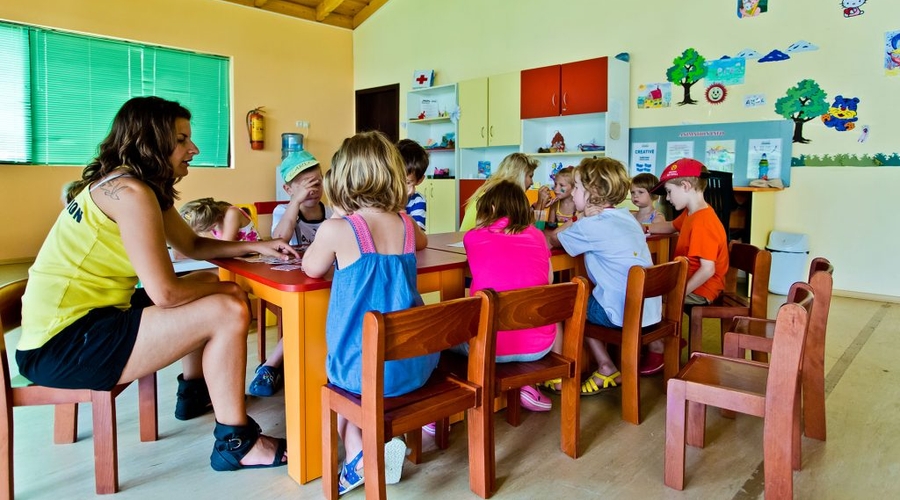 DIT Evrika Beach Club Hotel — kidsclub