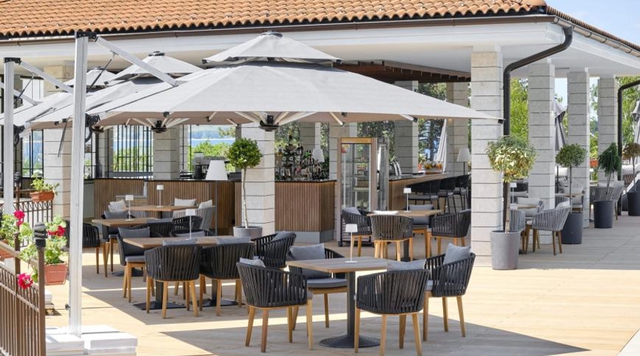Viva Mare Beach Hotel — bar