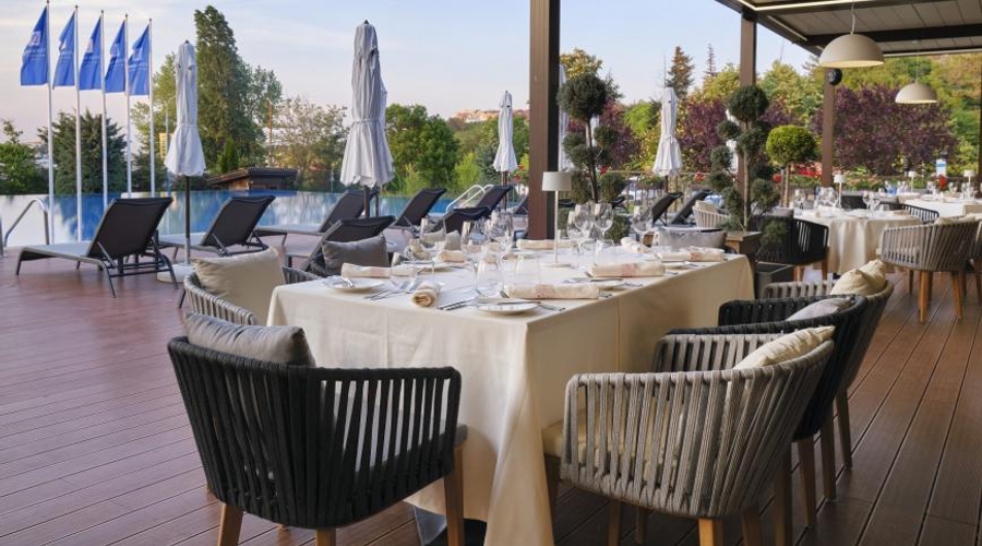 Viva Mare Beach Hotel — restaurant