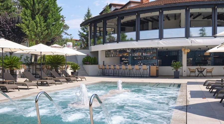 Viva Mare Beach Hotel — pool