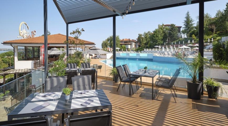 Viva Mare Beach Hotel — restaurant