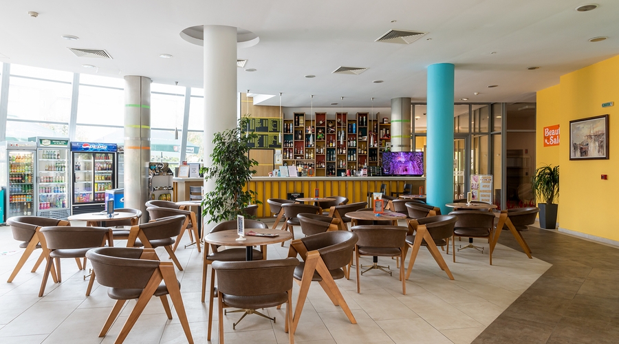 Ivana Palace Hotel — bar