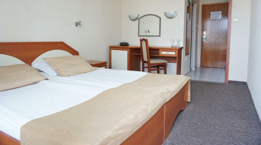 Zefir Hotel — room