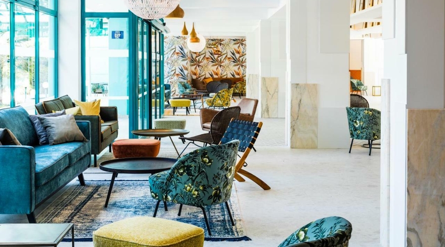 Zefir Hotel — lounge