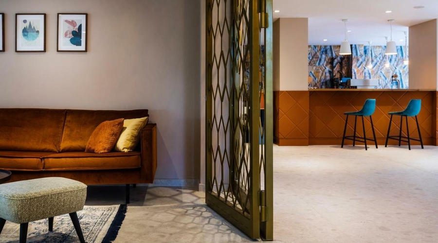 Zefir Hotel — lounge