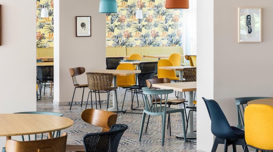Zefir Hotel — restaurant