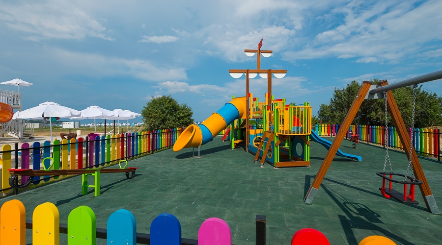 Sunrise Blue Magic Resort — playarea