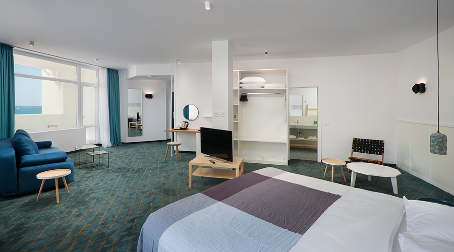 Sunrise Blue Magic Resort — room