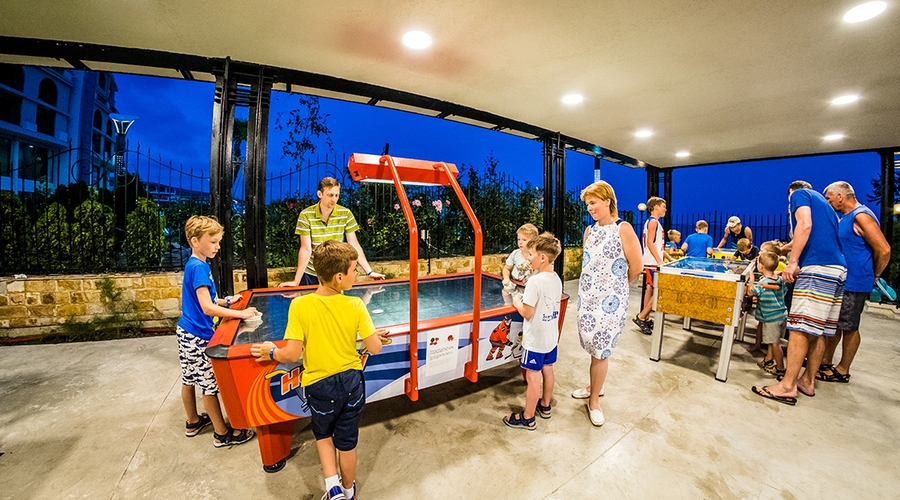 Premier Fort Beach Hotel — gameRoom